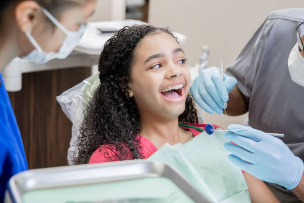 Best Emergency Tooth Extraction in Schulenburg, TX
